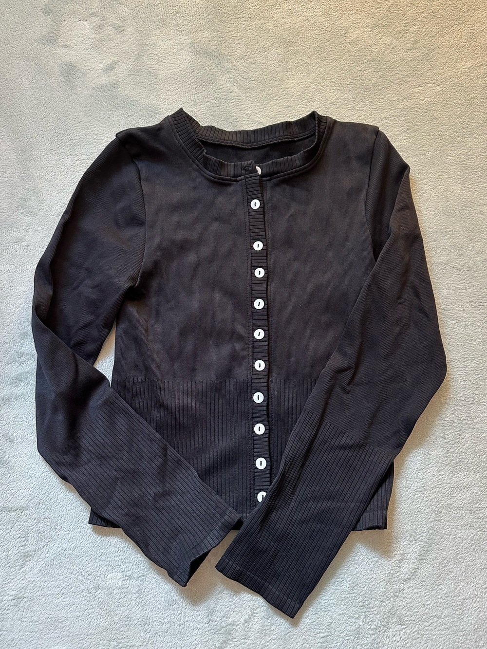 Women's Black Button-Front Ribbed Hem Long Sleeve Top